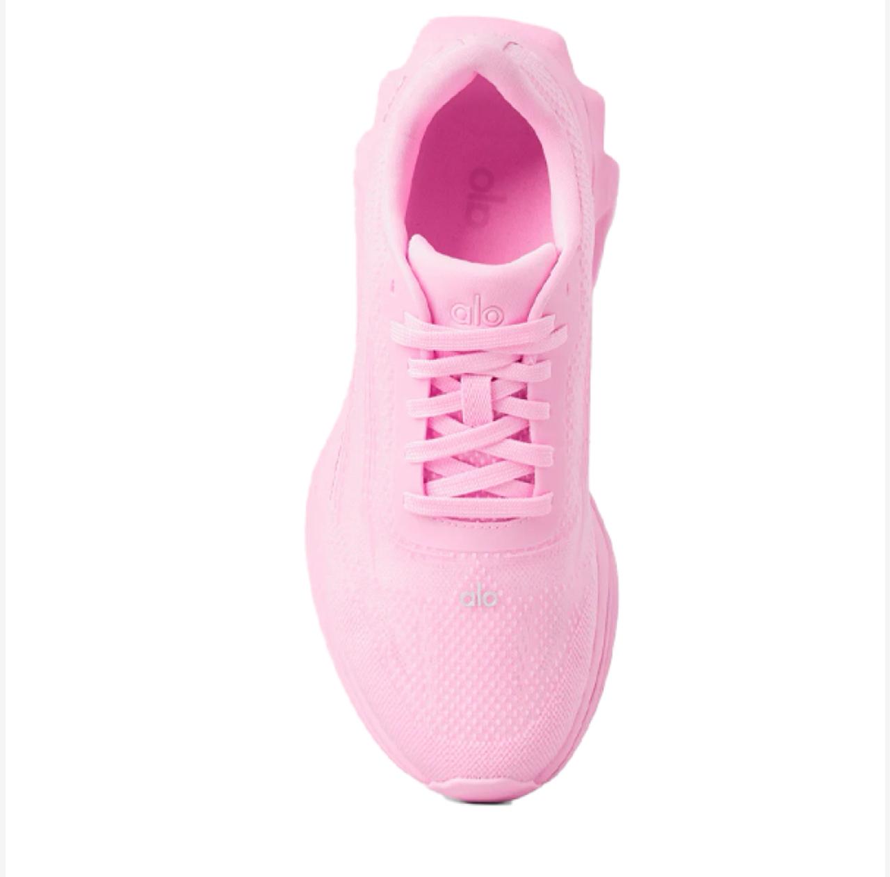ALO yoga runner pink
